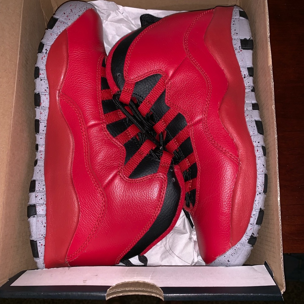 Jordan Bulls Over Broadway